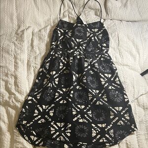 Madewell 100% silk Black and White Strappy dress size 0